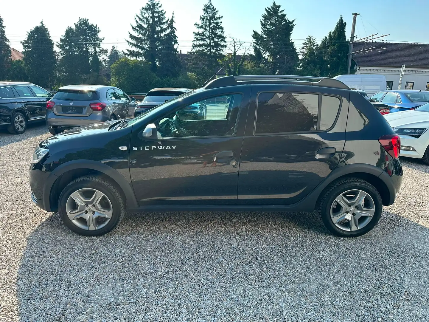 Dacia Sandero Stepway TCe 90PS mit PICKERL 09/26 Parkhilfe Schwarz - 2