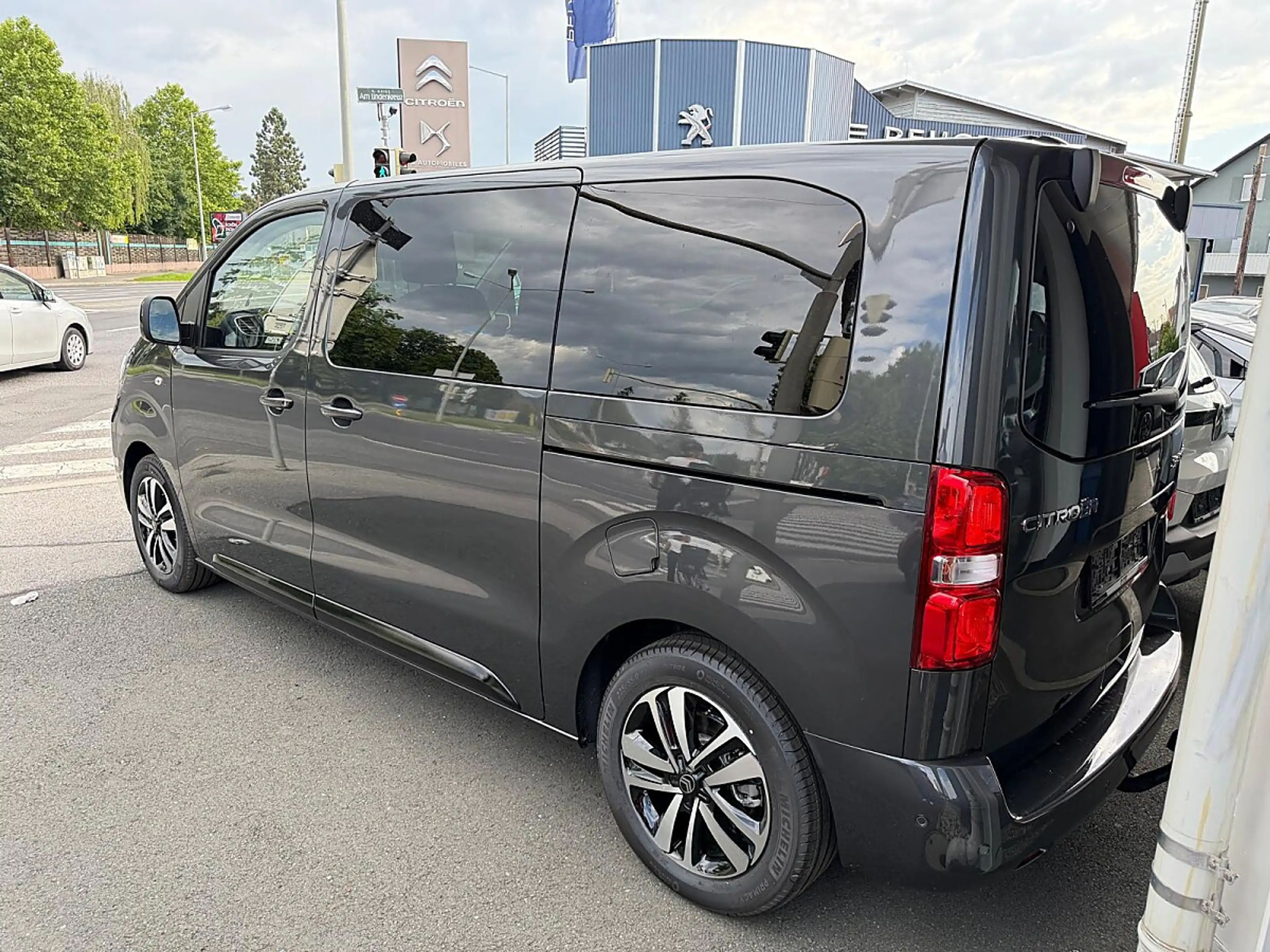 Citroen Spacetourer Diesel 180 S&S EAT8 M Business (C4800) — photo 8