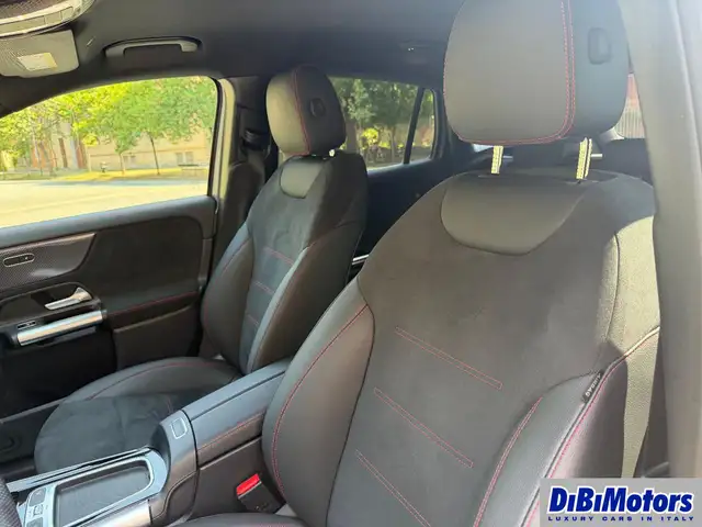 Mercedes-Benz Gla view 23