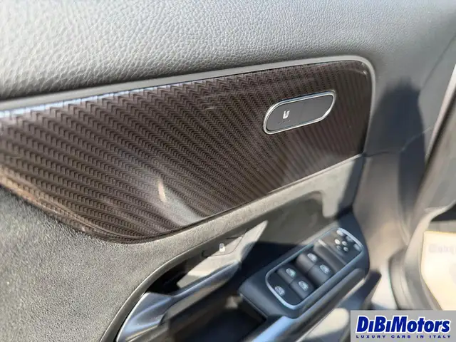 Mercedes-Benz Gla view 22