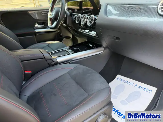 Mercedes-Benz Gla view 10