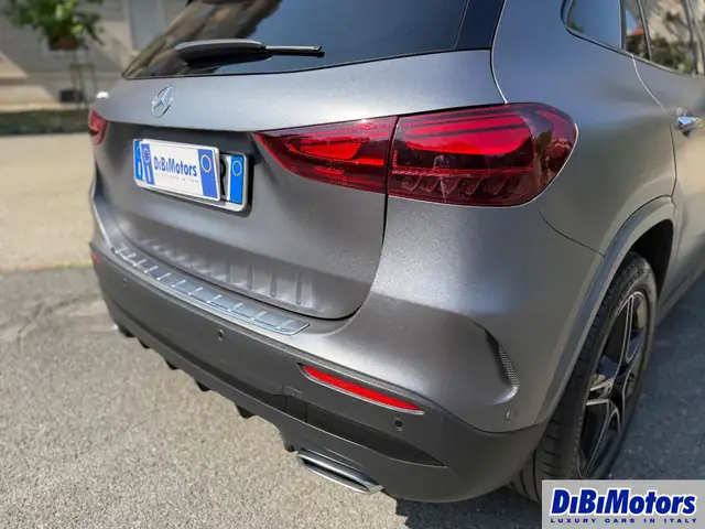 Mercedes-Benz Gla view 13