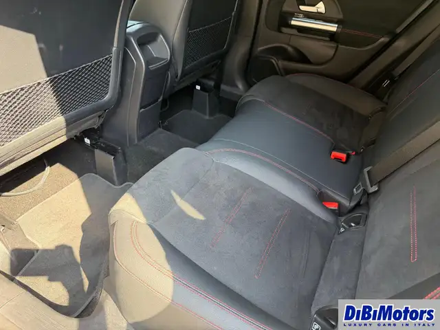Mercedes-Benz Gla view 16