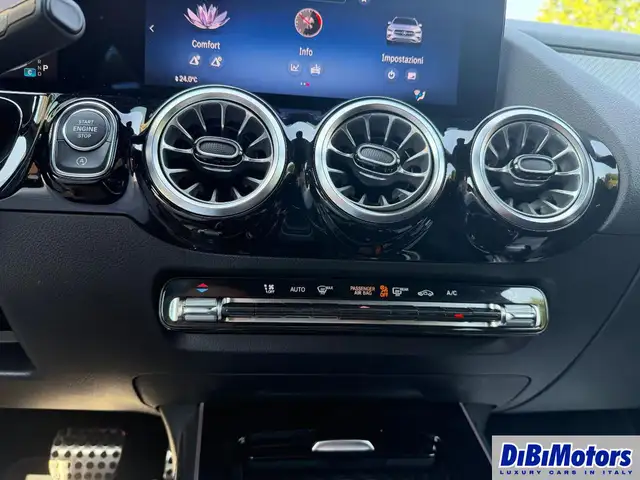 Mercedes-Benz Gla view 17