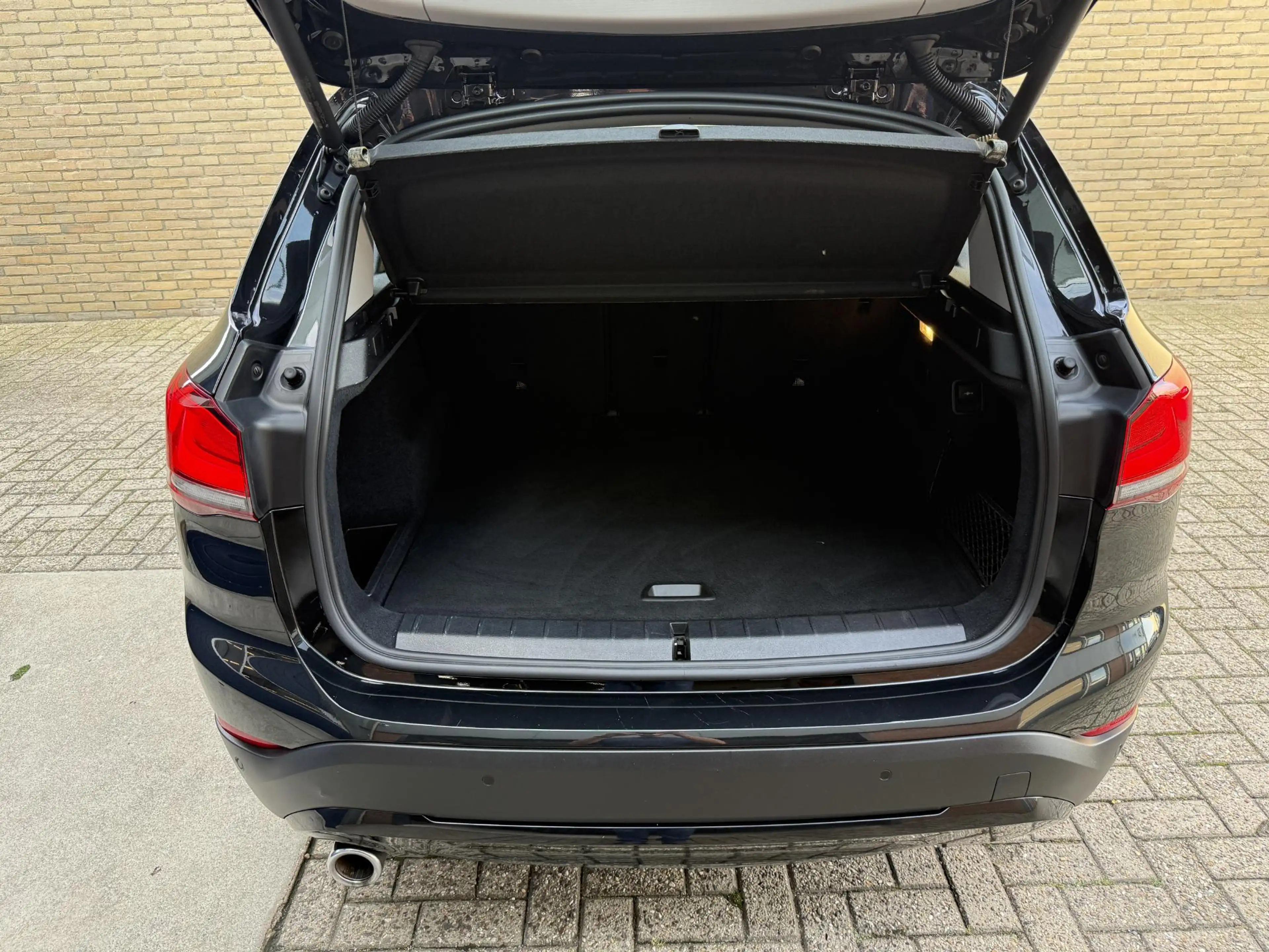 BMW X1 xDrive25e 220pk | Leder | Navigatie | LED | Cruise — photo 39