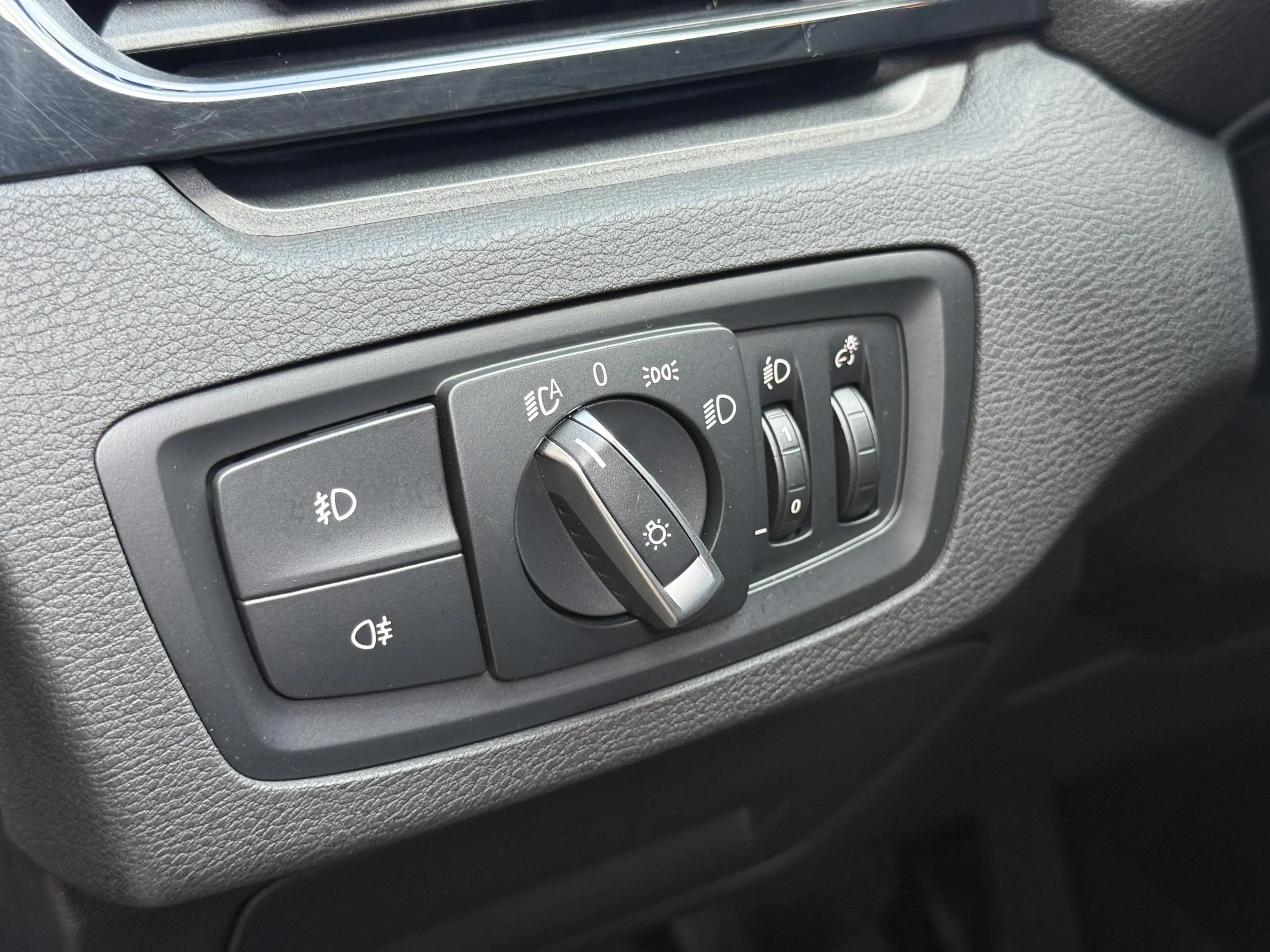 BMW X1 xDrive25e 220pk | Leder | Navigatie | LED | Cruise — photo 24