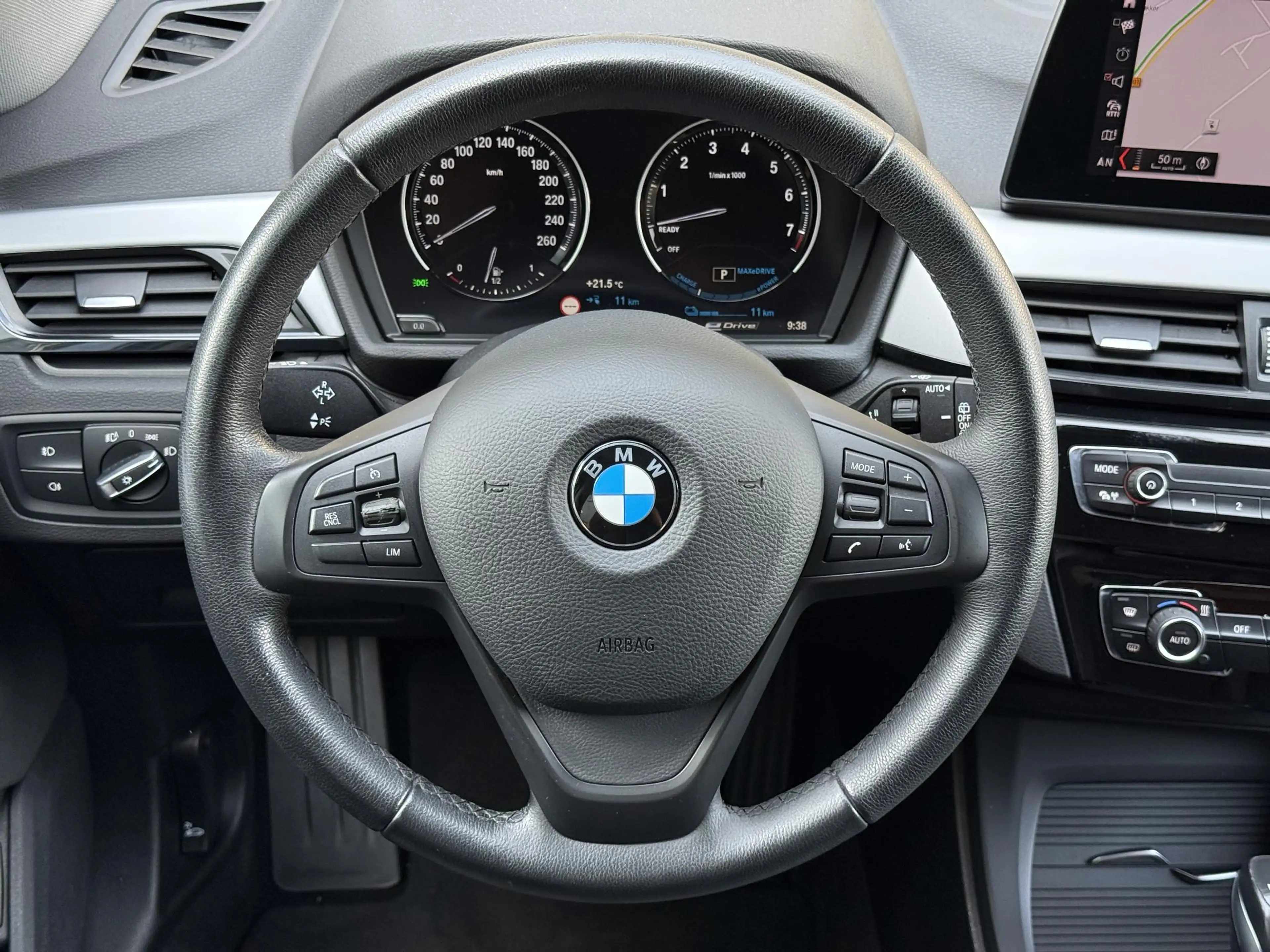 BMW X1 xDrive25e 220pk | Leder | Navigatie | LED | Cruise — photo 20