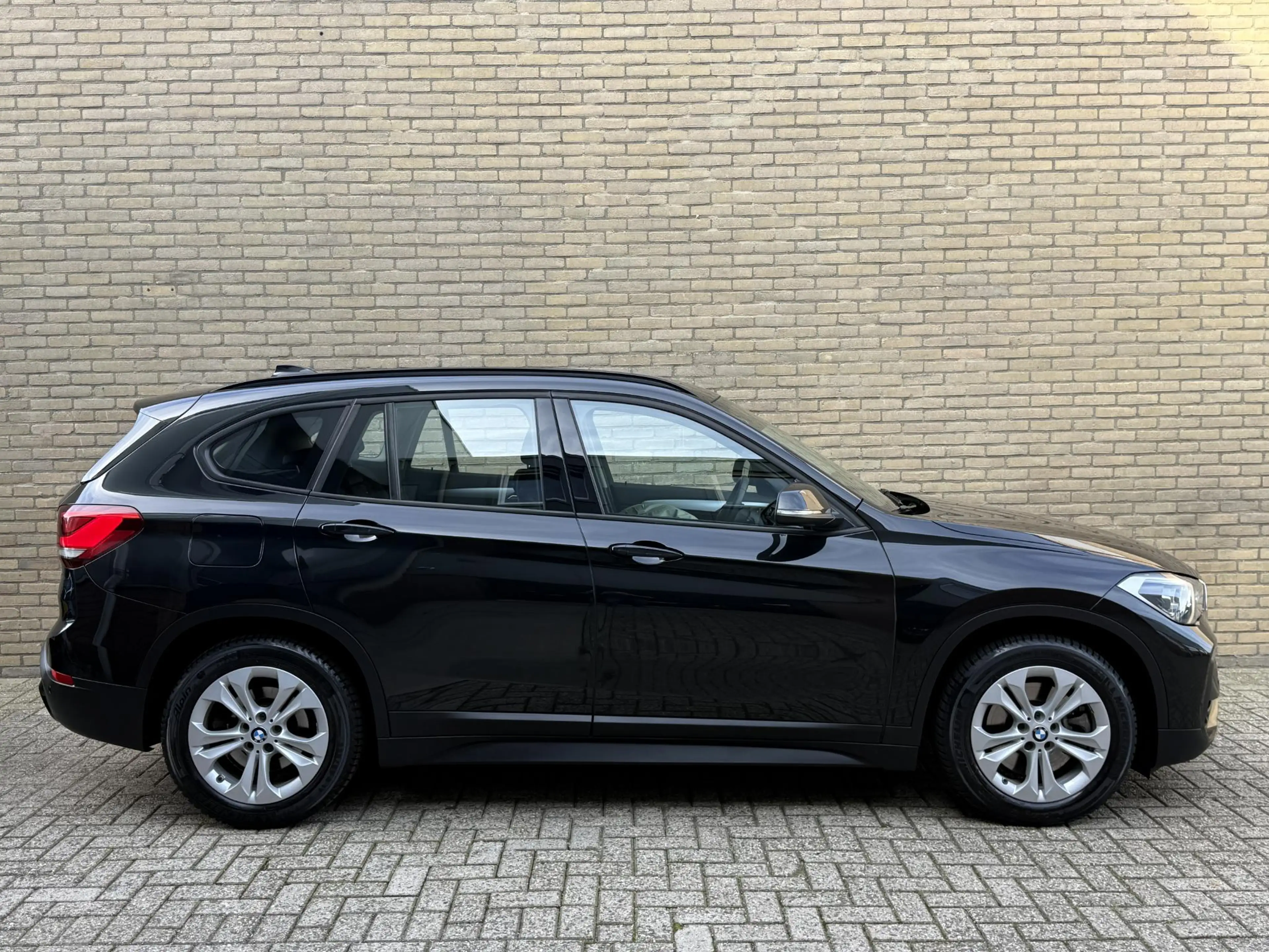 BMW X1 xDrive25e 220pk | Leder | Navigatie | LED | Cruise — photo 35