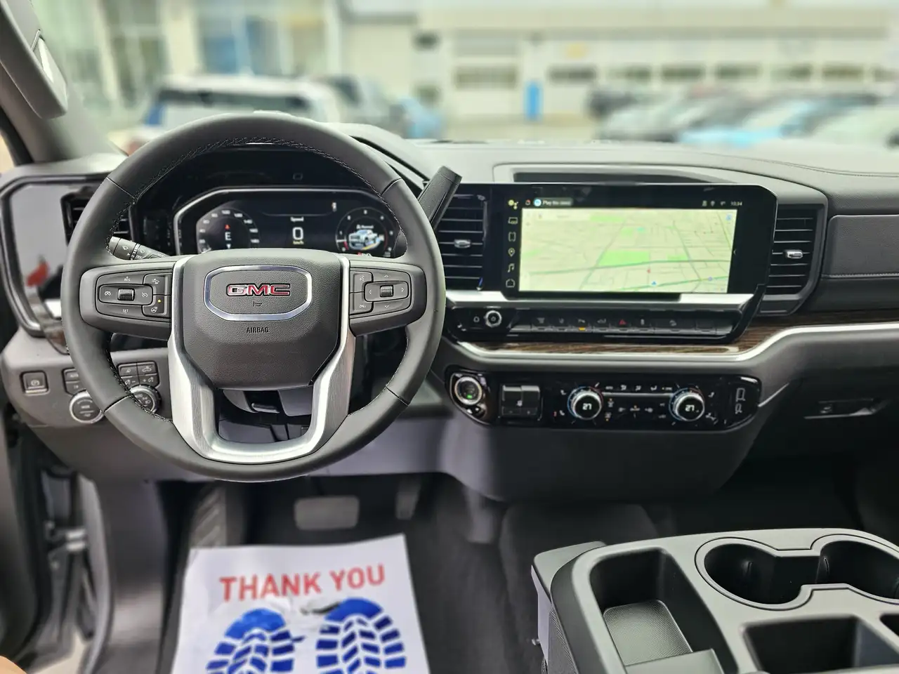 GMC Sierra 3500HD снимка GMC Sierra 3500HD