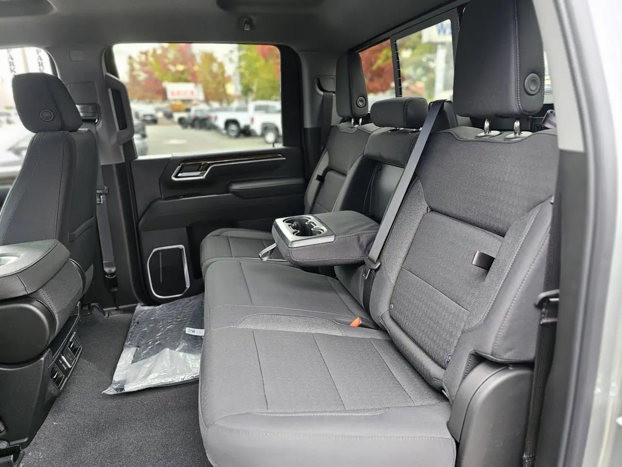 GMC Sierra 3500HD снимка GMC Sierra 3500HD