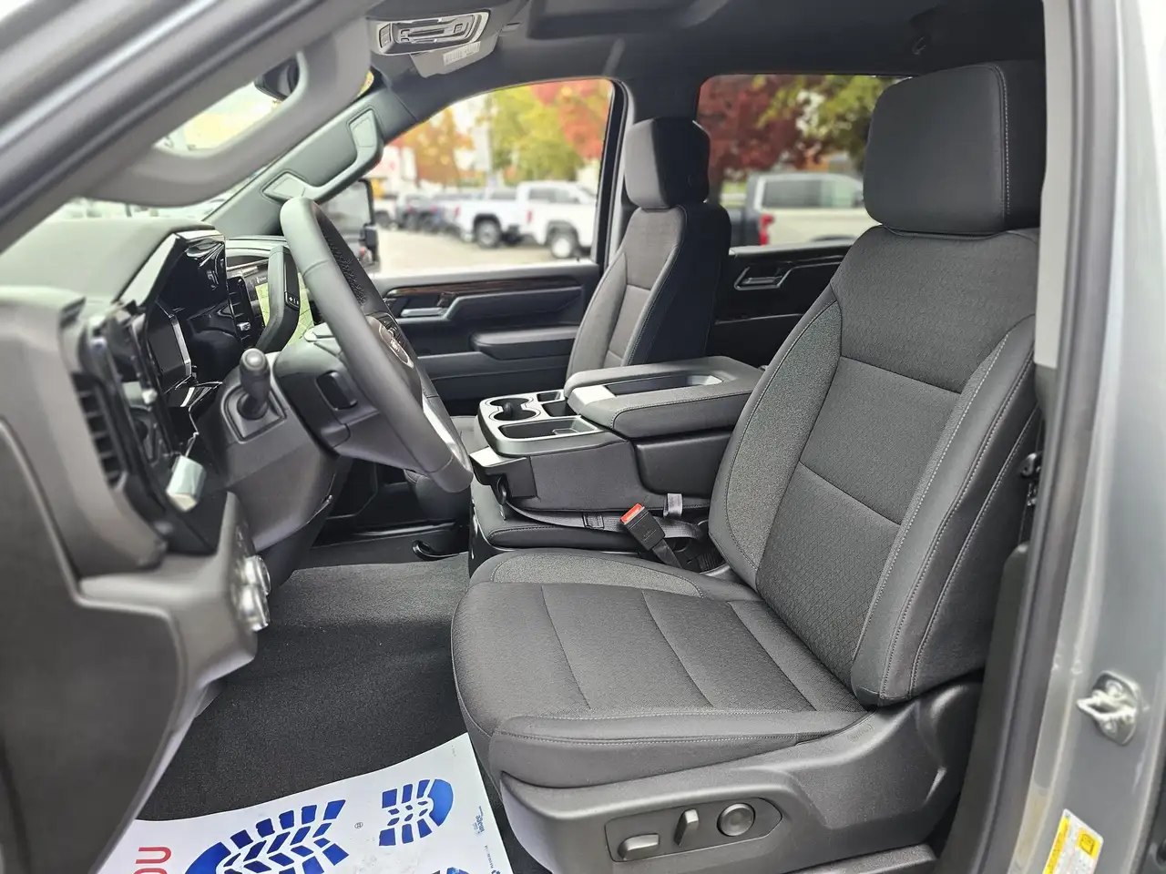 GMC Sierra 3500HD снимка GMC Sierra 3500HD