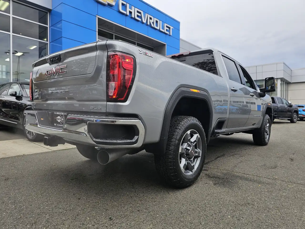 GMC Sierra 3500HD снимка GMC Sierra 3500HD