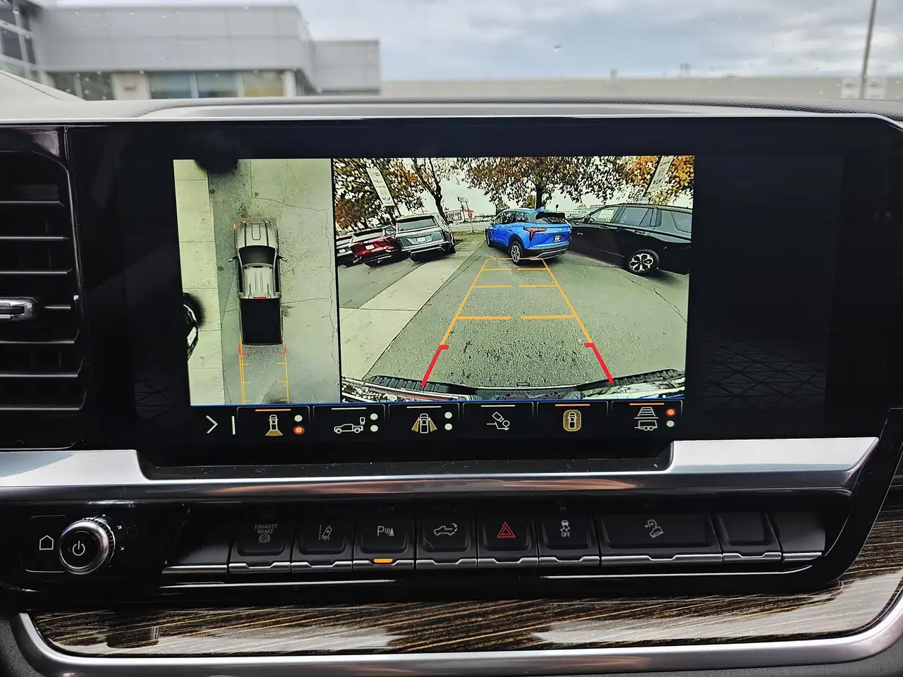 GMC Sierra 3500HD снимка GMC Sierra 3500HD
