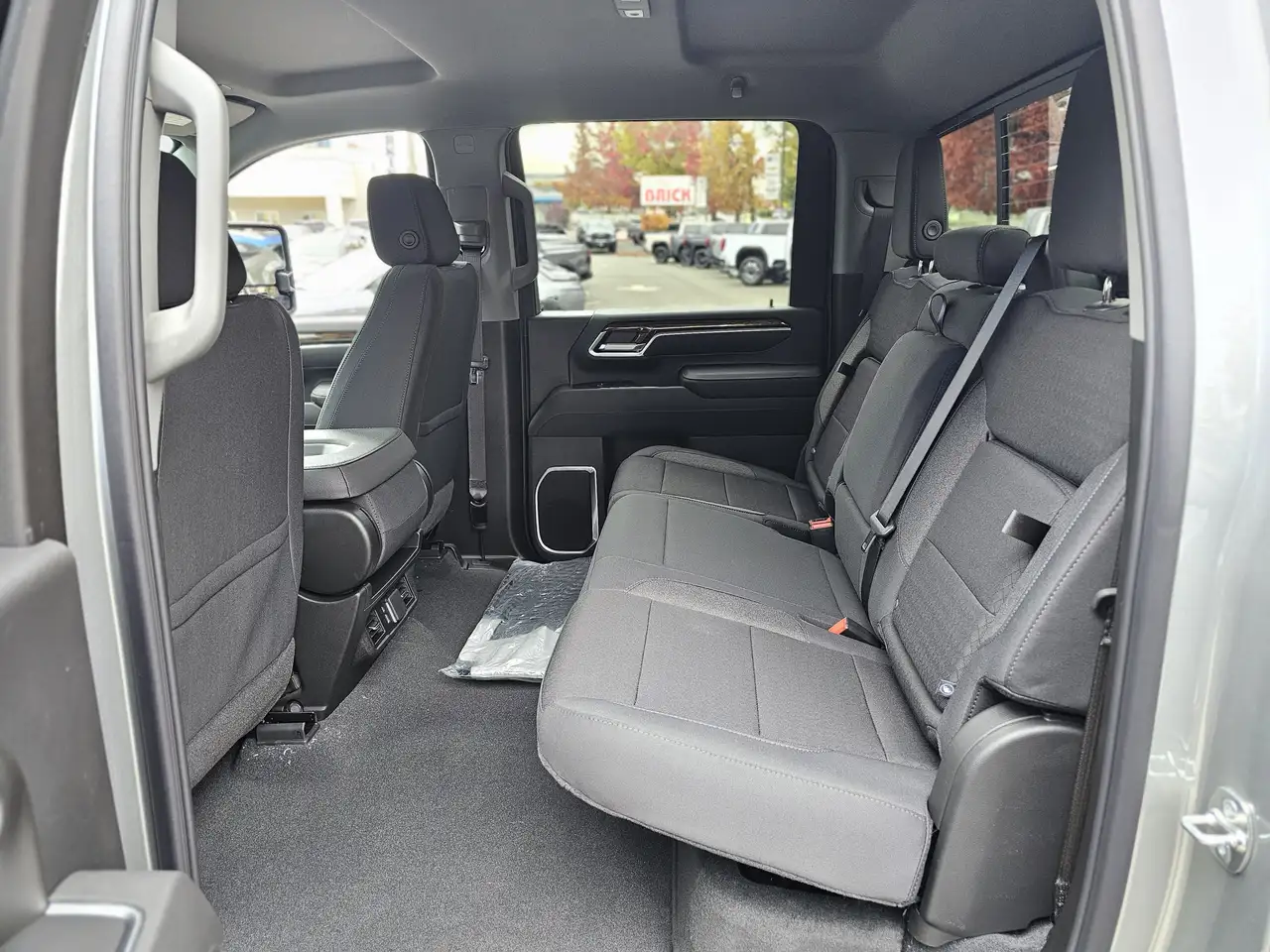 GMC Sierra 3500HD снимка GMC Sierra 3500HD