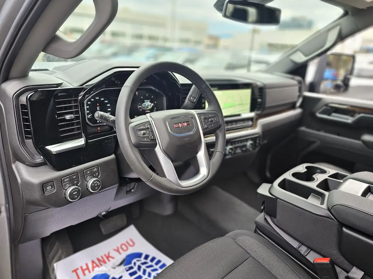 GMC Sierra 3500HD снимка GMC Sierra 3500HD