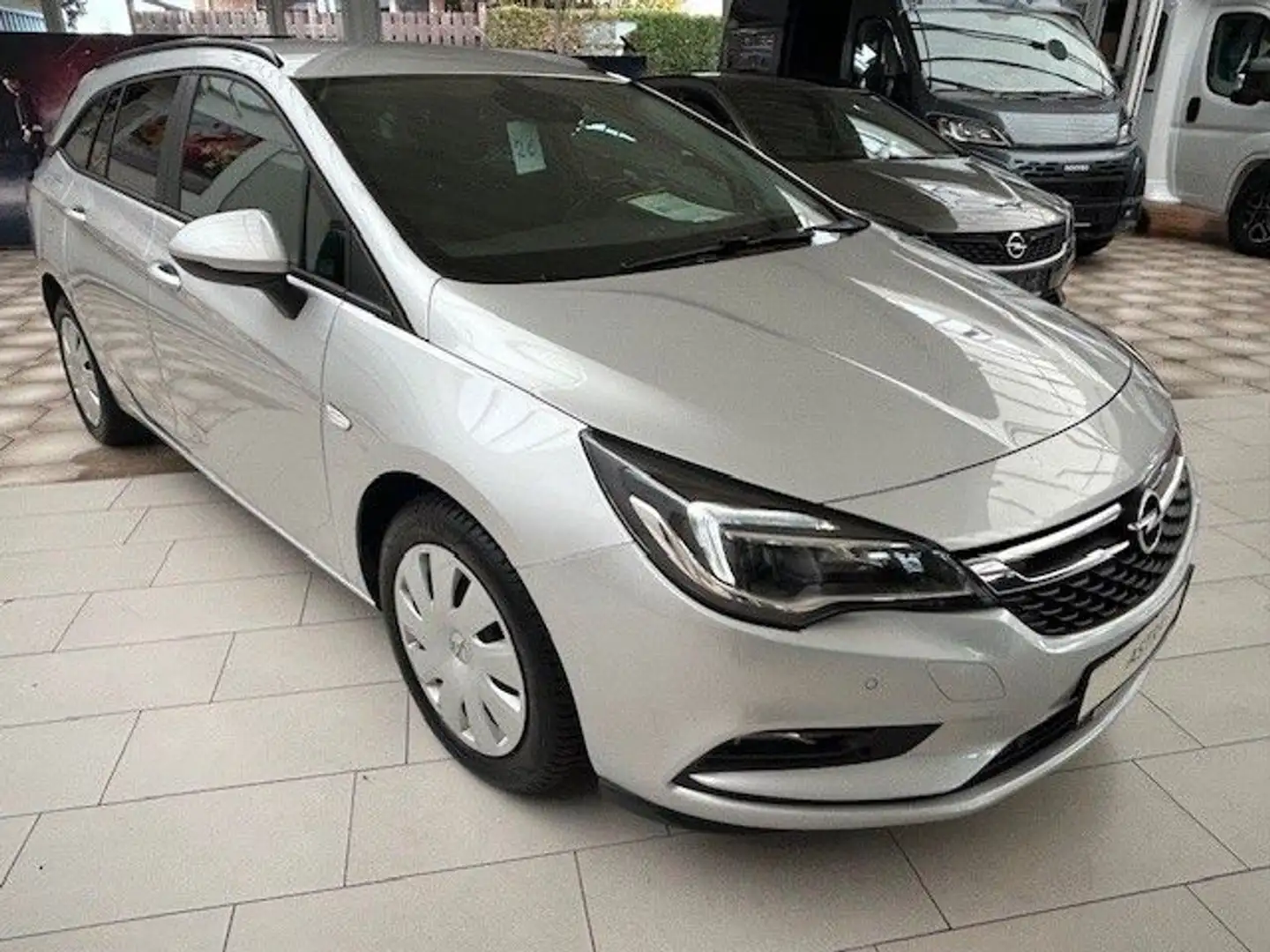 Opel Astra K Sports Tourer Business Start/Stop Silber - 2