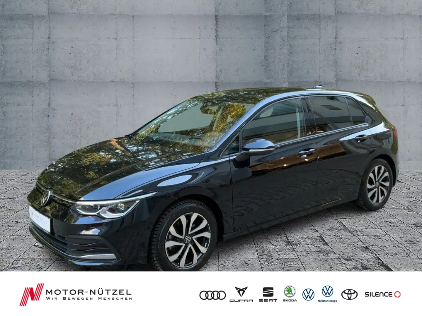 Volkswagen Golf VIII 2.0TDI DSG 5JG+MATRIX+NAV+AHK+PANO+HuD Schwarz - 1