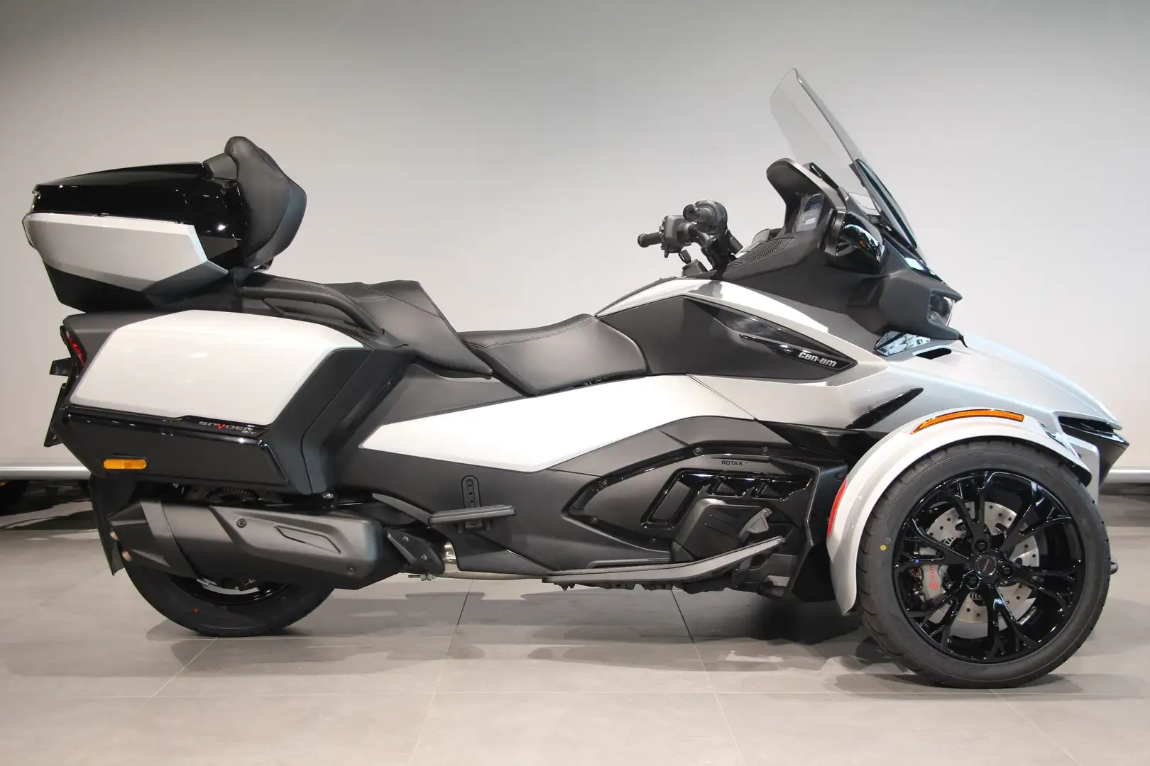 Can-Am Spyder RT LIMITED Zilver - 2