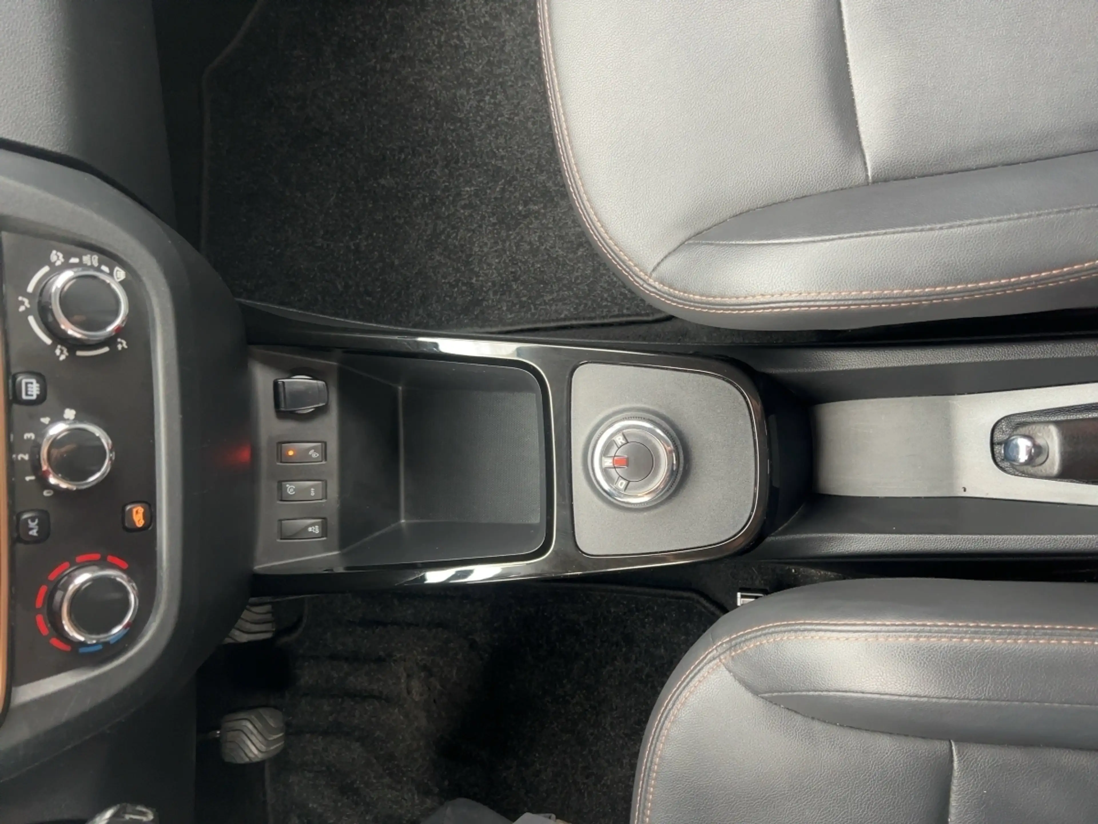 Dacia Spring Electric Extreme 65 — photo 12