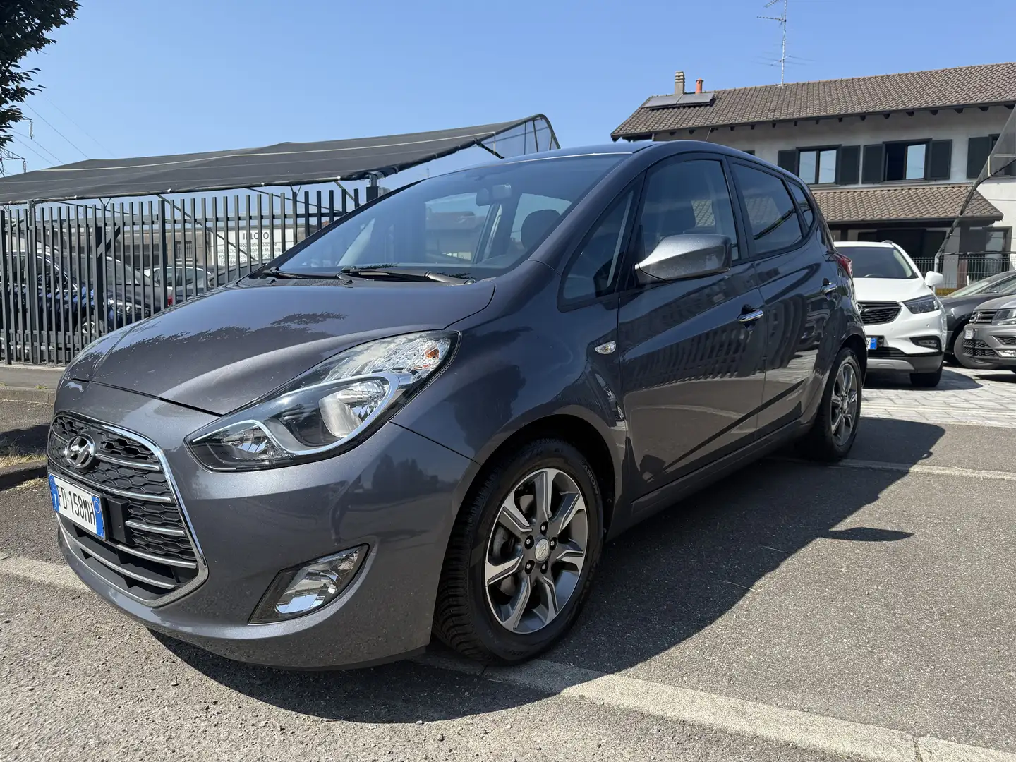 Hyundai iX20 1.4 Xpossible FL Euro6b Per Neopatentati Grigio - 2
