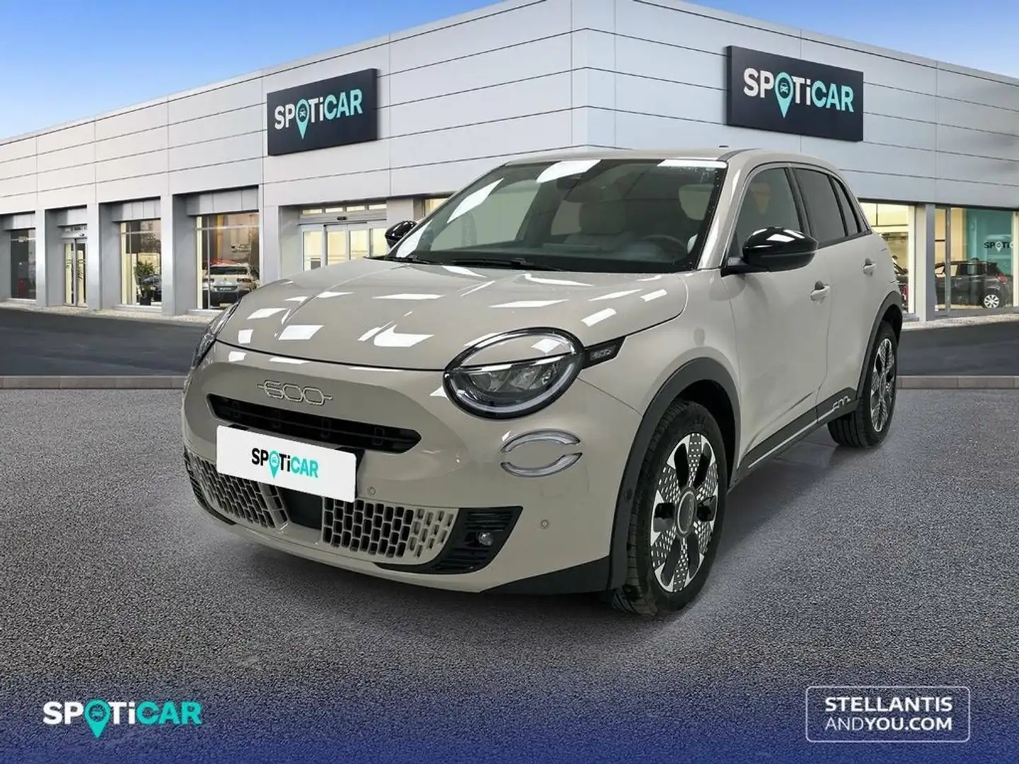 Fiat 600 MHEV 1.2 74kW (100CV) DDCT La prima Grau - 1