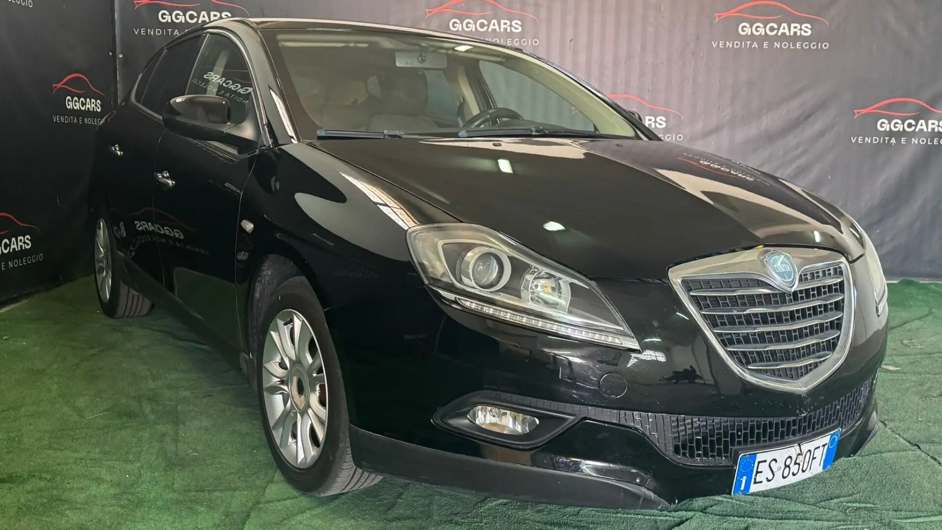 Lancia Delta 1.6 MJT DPF Gold Nero - 1