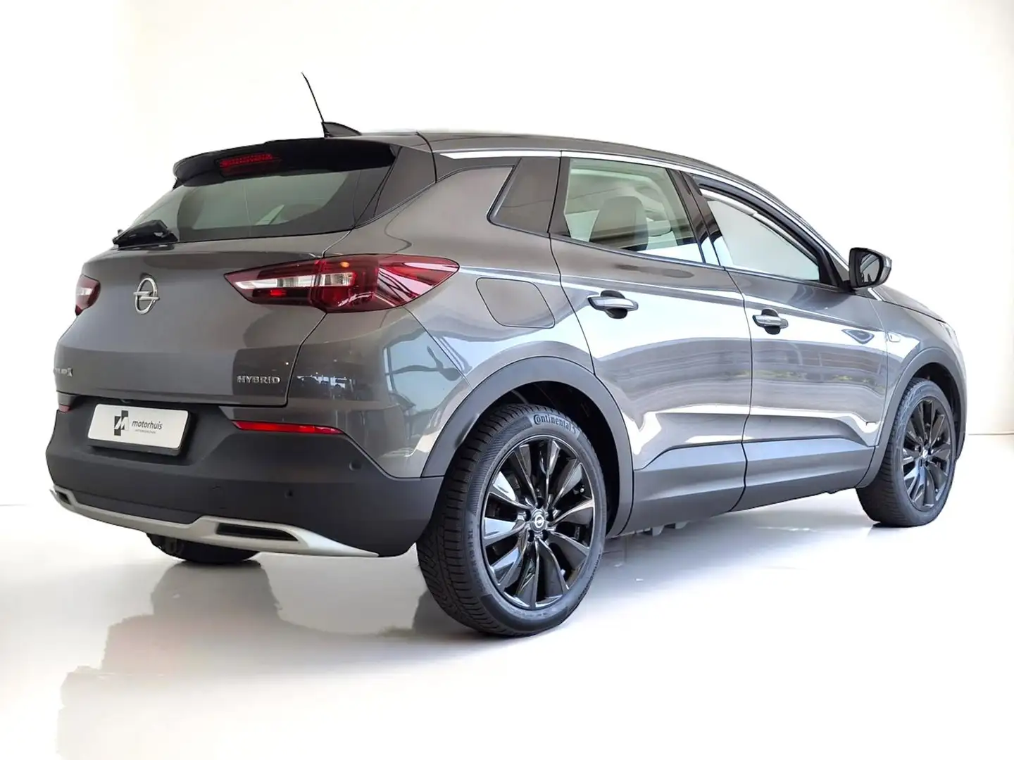 Opel Grandland X 1.6 Turbo Hybrid 225pk Innovation AUTOMAAT CAMERA Grijs - 2