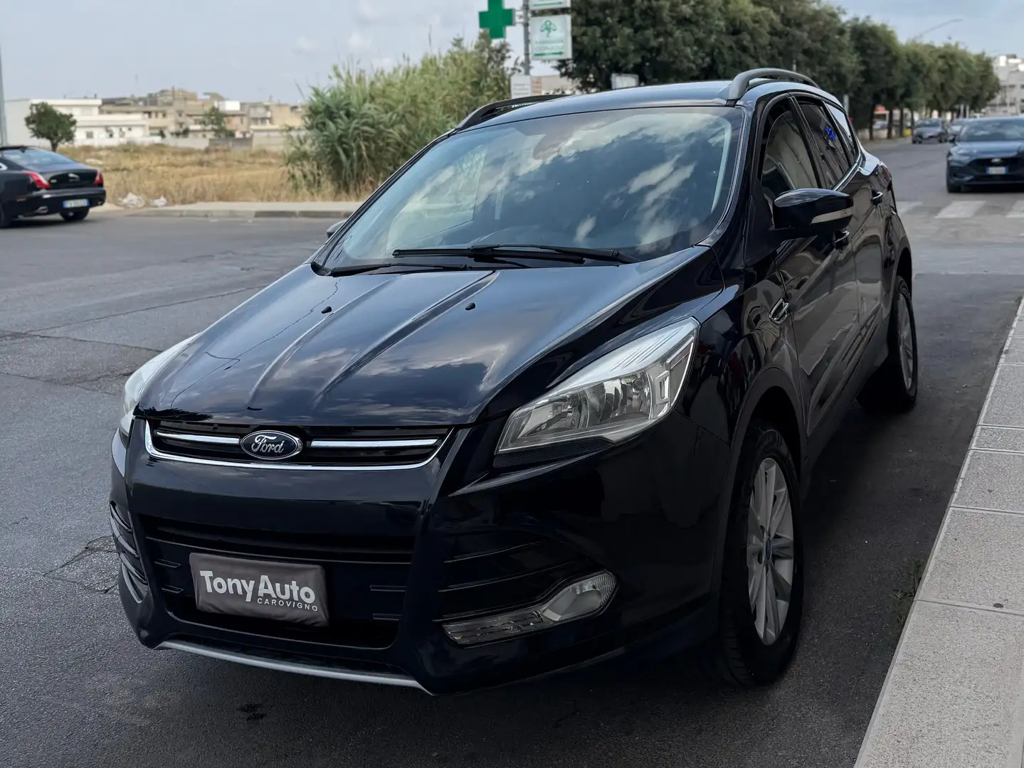 Ford Kuga 2.0 tdci Titanium 4wd 140cv powershift NAVI,PELLE Black - 1