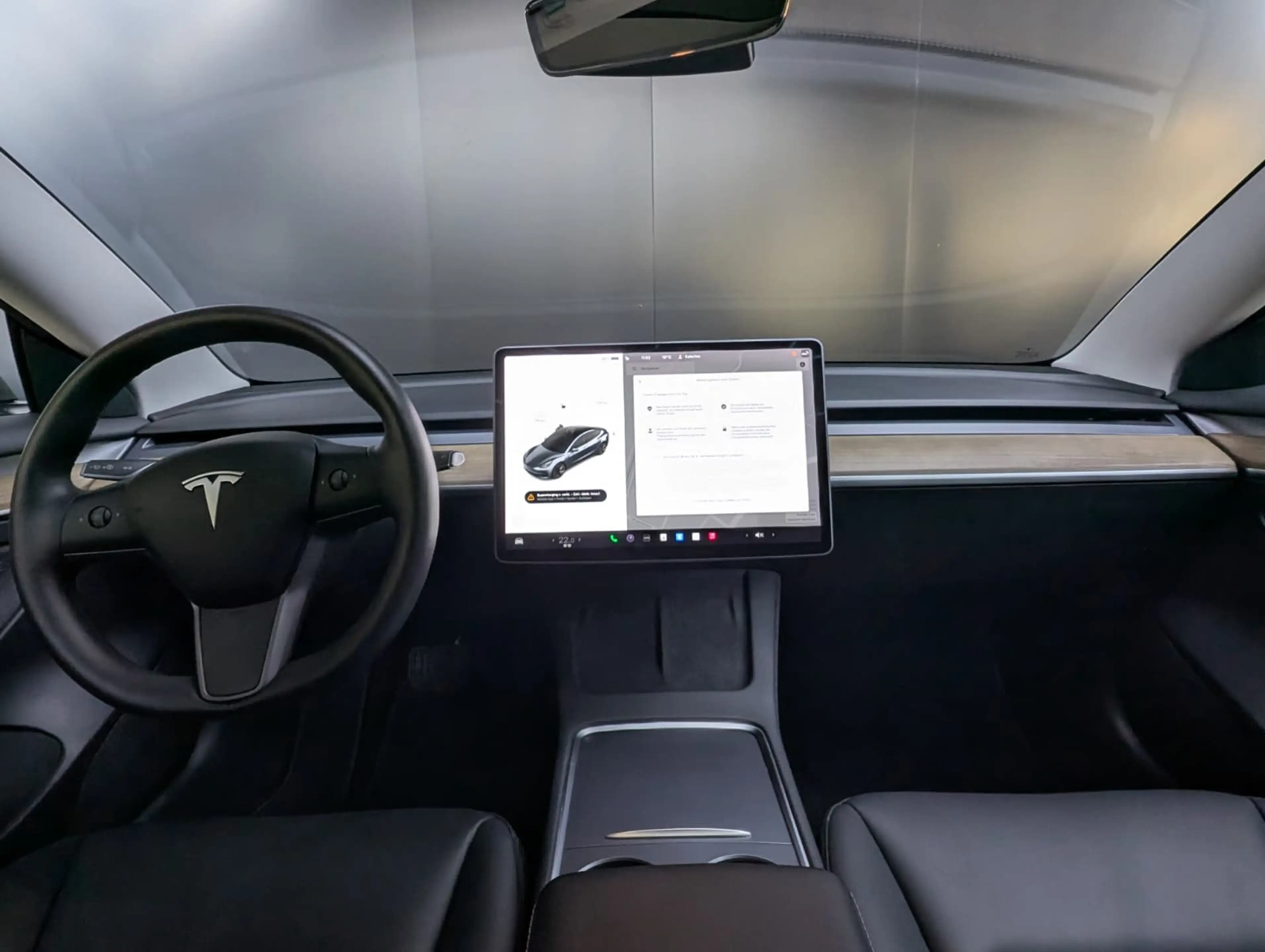 Tesla Model 3 RWD PANO+LED+NAVI+SHZ+KAMERA+ACC+18+ — photo 14