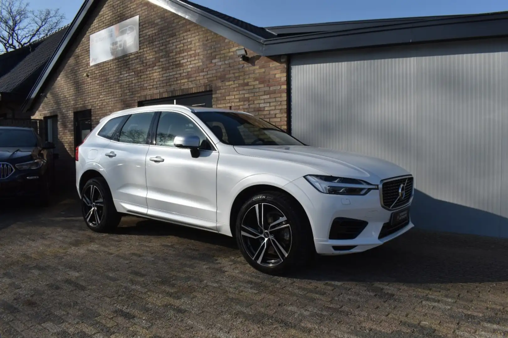 Volvo XC60 2.0 T8 TE AWD INSCRIPTION, R DESIGN, H&K, PANO, AC White - 2