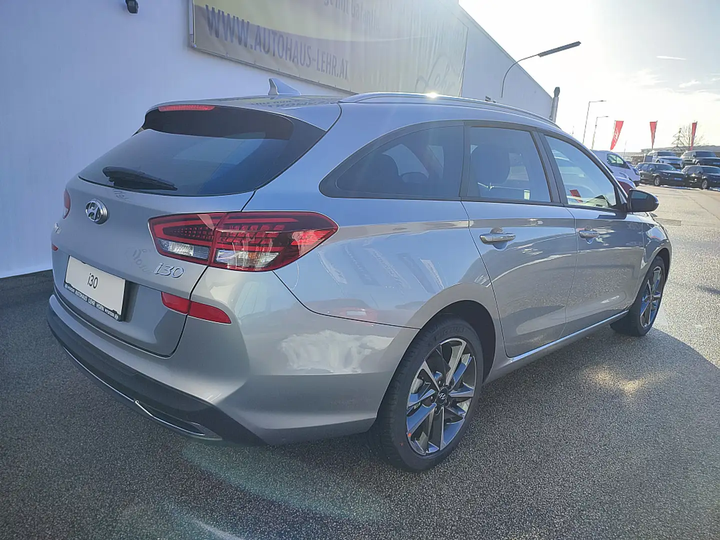 Hyundai i30 CW 1,0 T-GDI Edition 30 Plus DCT Aut. Silber - 2
