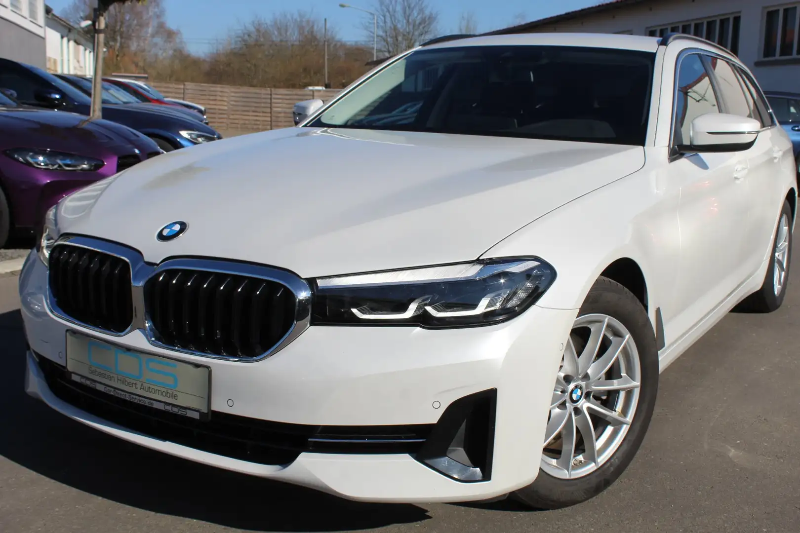 BMW 520 d Tour. +Standh.+Sports.-LEDER+Panora.+Driving Pl. Weiß - 1