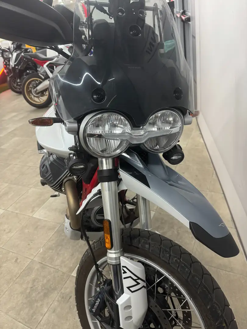 Moto Guzzi V 85 TT Grigio - 2