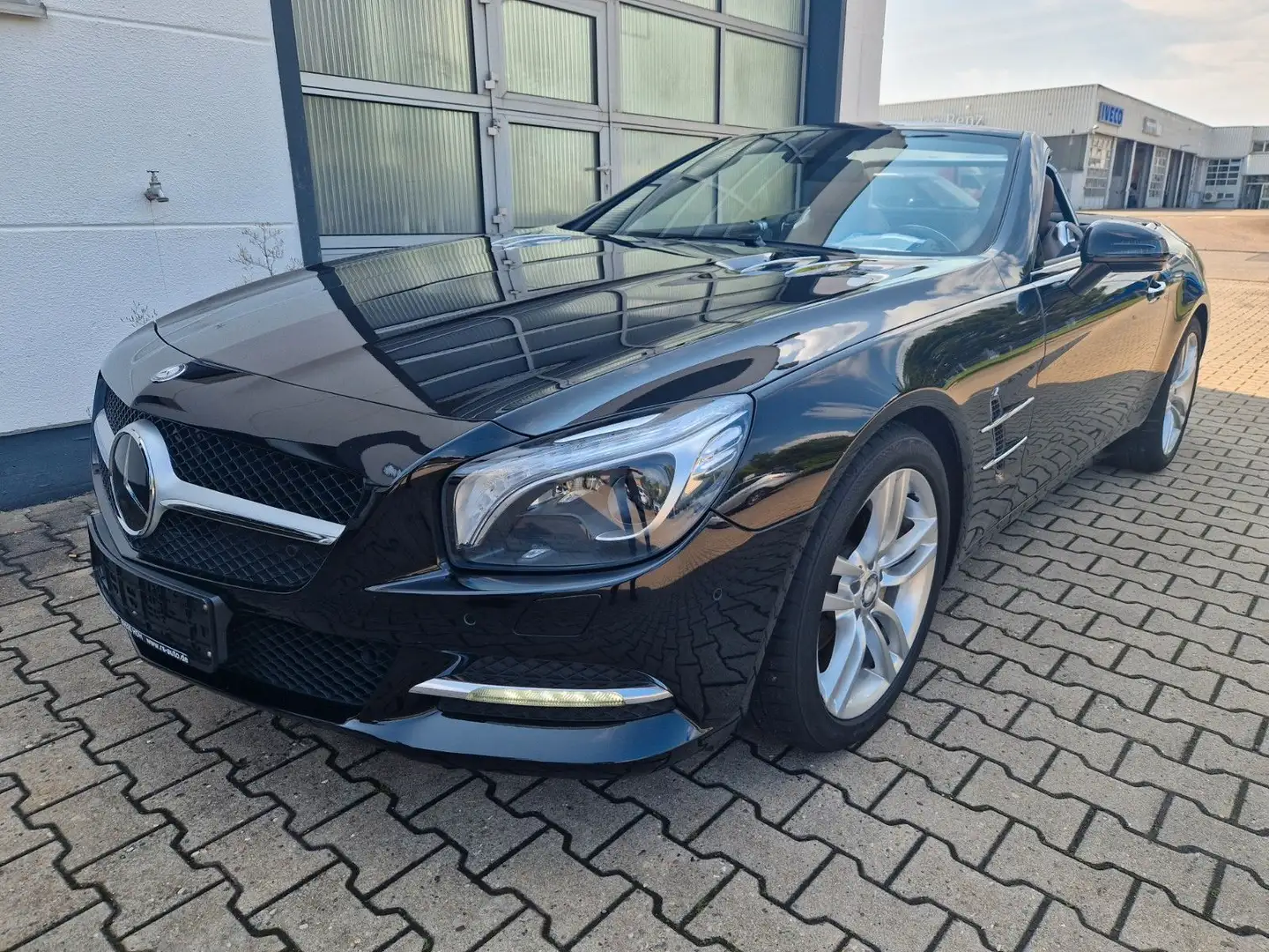 Mercedes-Benz SL 350 PanoDach/Distronic/Scheckheft/Deutsch/SHZ Schwarz - 1