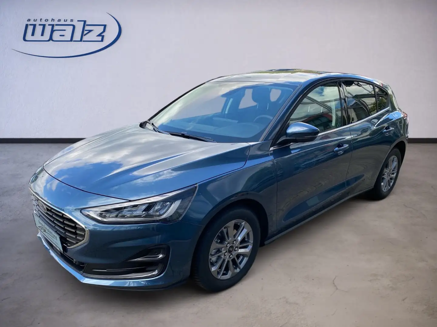 Ford Focus Titanium Edition +GJR Blau - 1