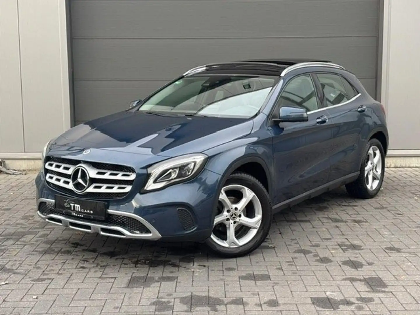 Mercedes-Benz GLA 220 GLA 220 d 4Matic 7G-DCT UrbanStyle Edition Синій - 1