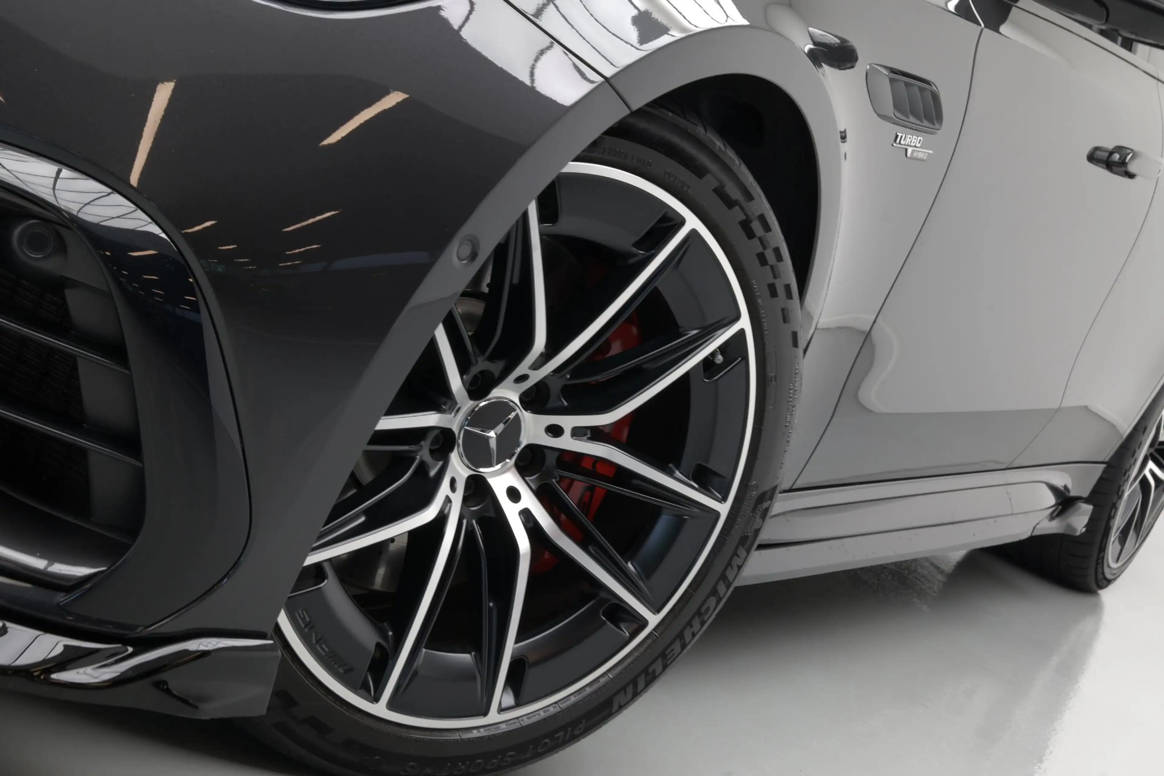 Mercedes-Benz E 53 AMG 4MATIC+ Night Edition |Pano|Hyperscreen|Maxton|Bur — photo 36