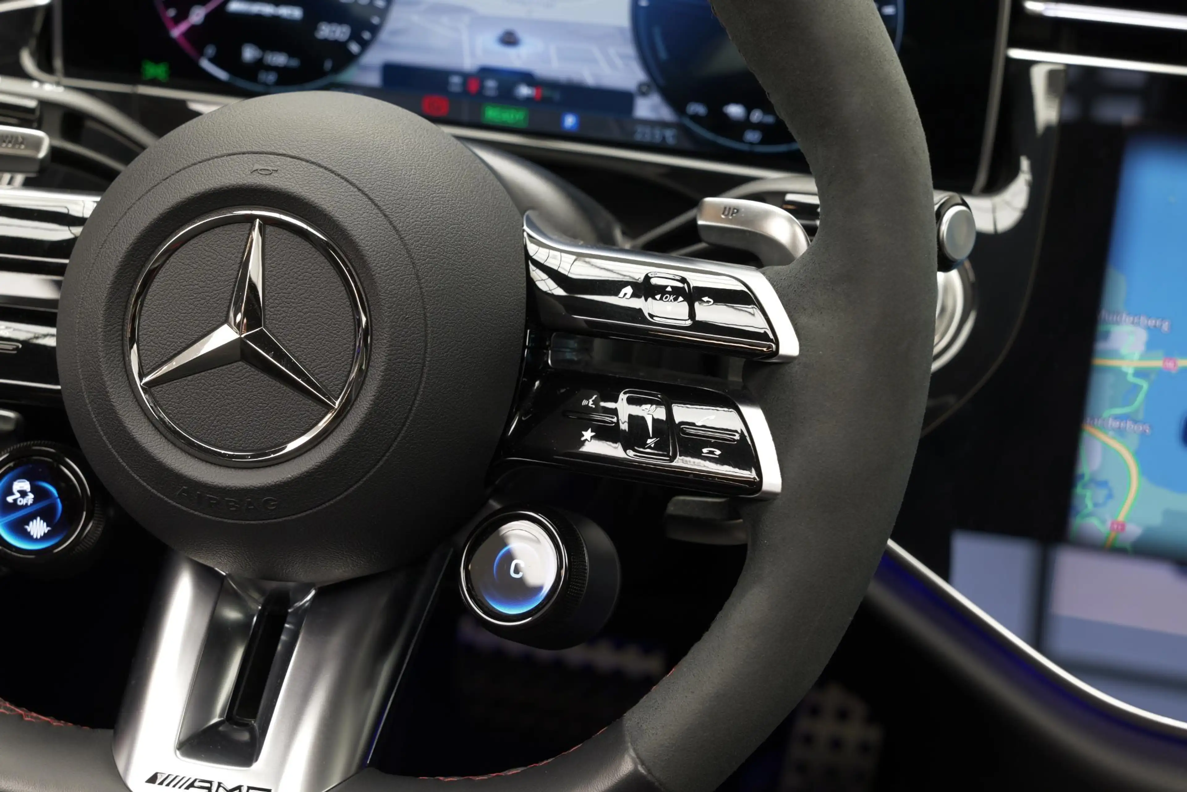 Mercedes-Benz E 53 AMG 4MATIC+ Night Edition |Pano|Hyperscreen|Maxton|Bur — photo 12