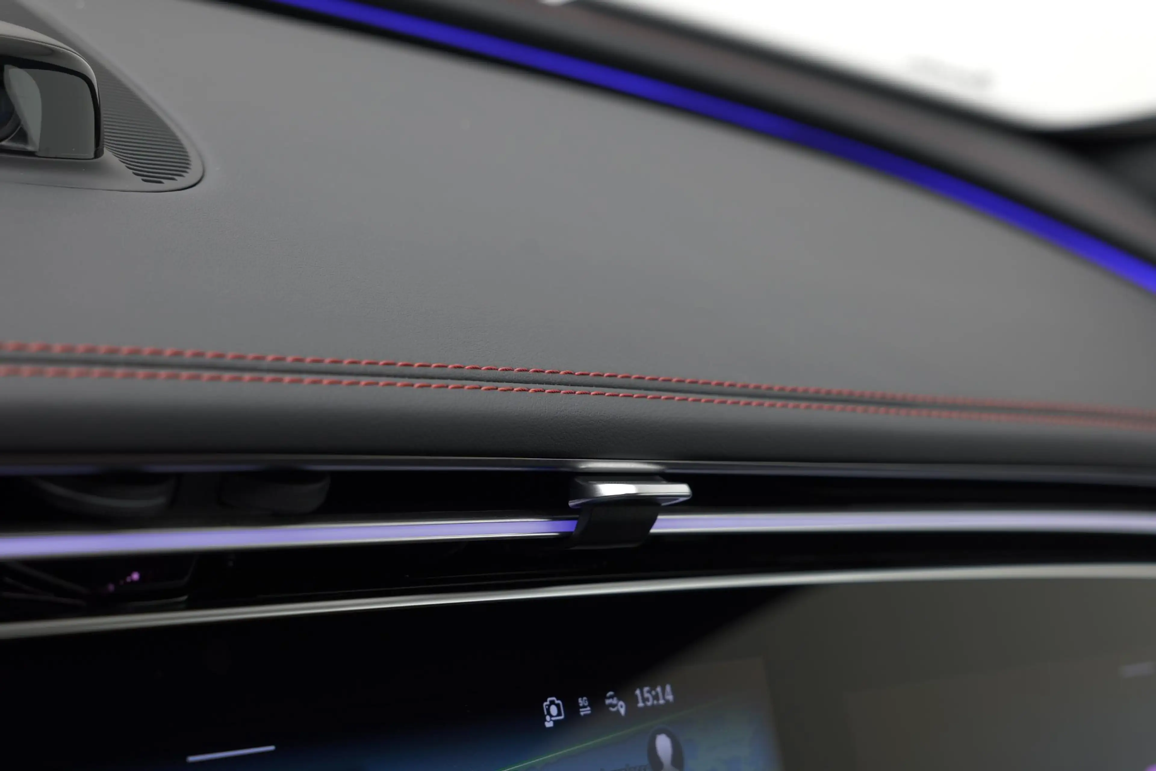 Mercedes-Benz E 53 AMG 4MATIC+ Night Edition |Pano|Hyperscreen|Maxton|Bur — photo 30