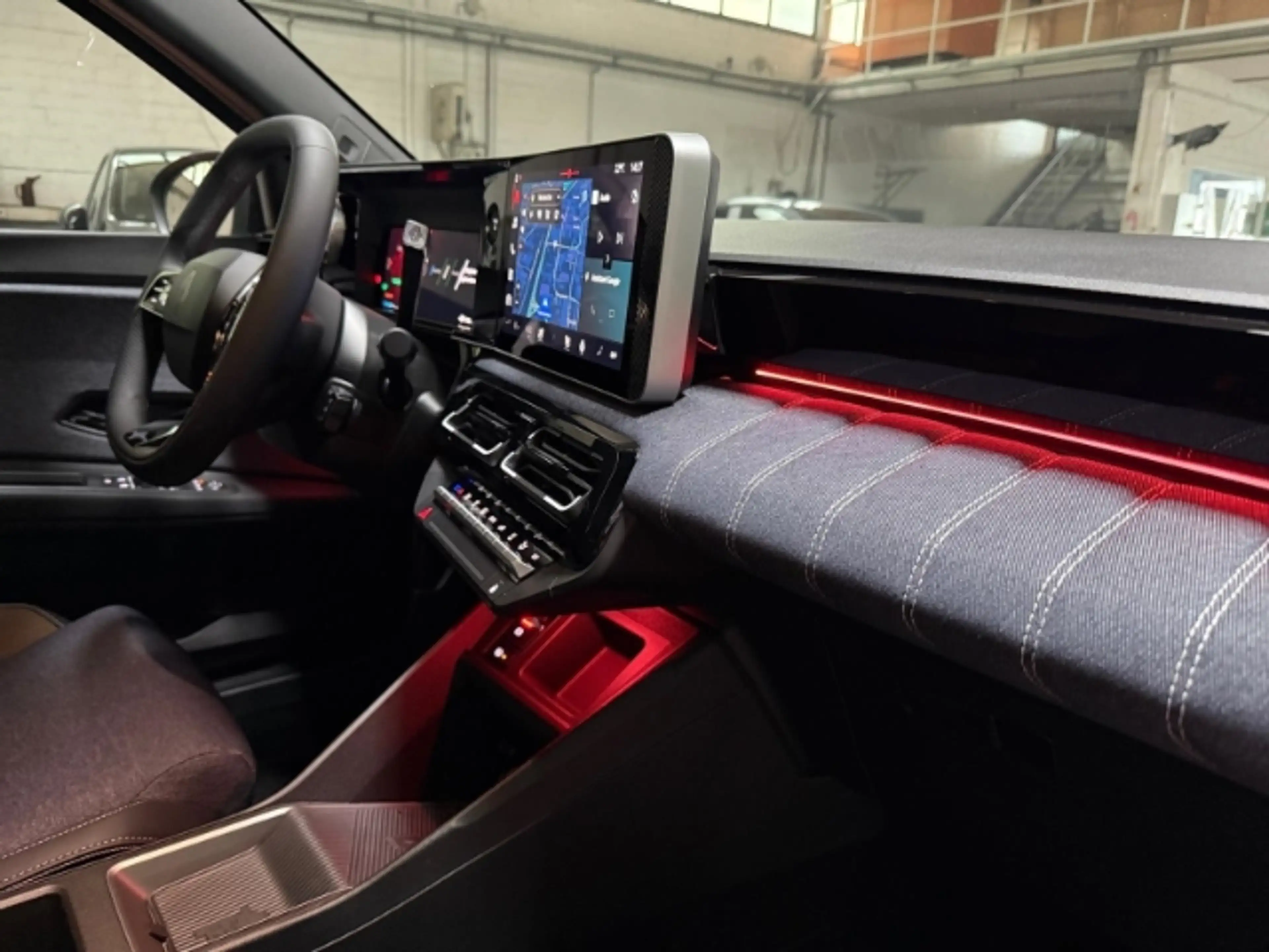 Renault R 5 E-Tech Techno 150 Comfort Range ALLWETTERREIFEN SI — photo 14