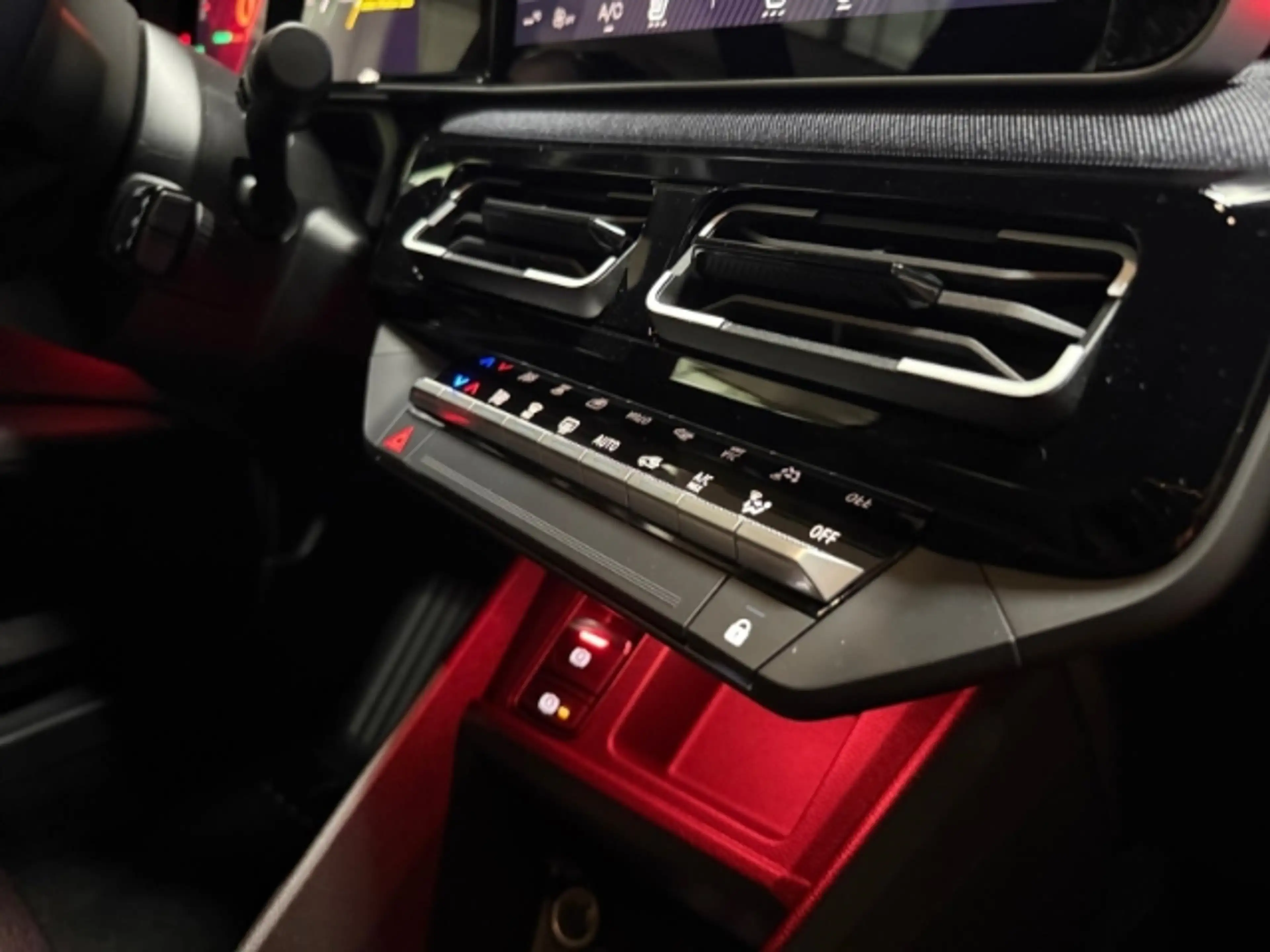 Renault R 5 E-Tech Techno 150 Comfort Range ALLWETTERREIFEN SI — photo 15