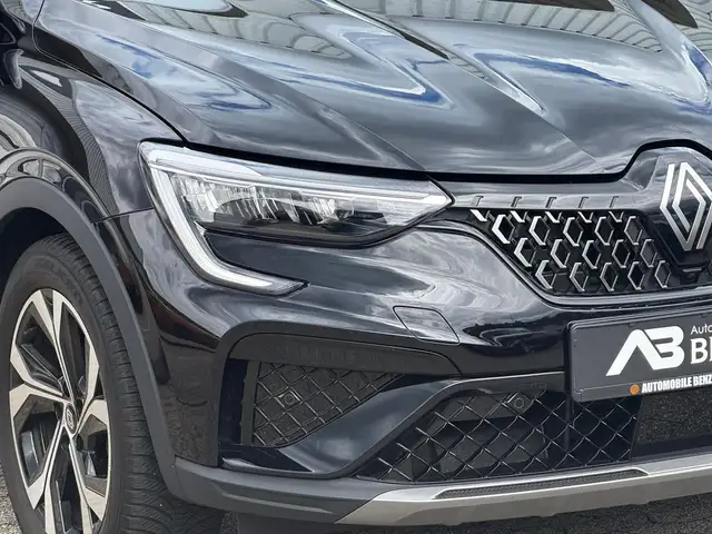 Renault Arkana view 4