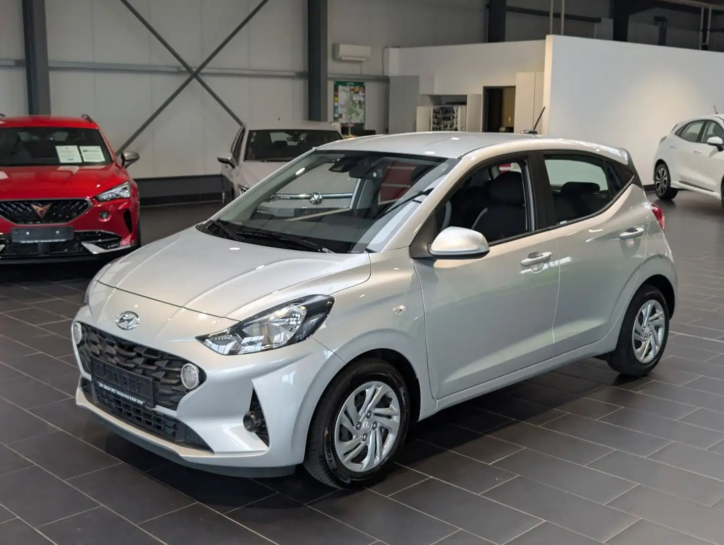 Hyundai i10 Select Klima Sitzheizung Plateado - 1