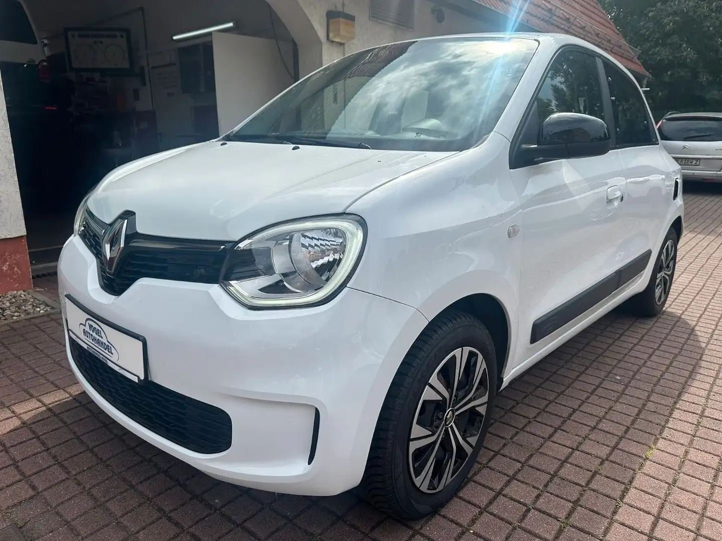 Renault Twingo Zen*SITZHZG*PDC*ALLWETTER*KLIMA*DAB* Blanc - 1