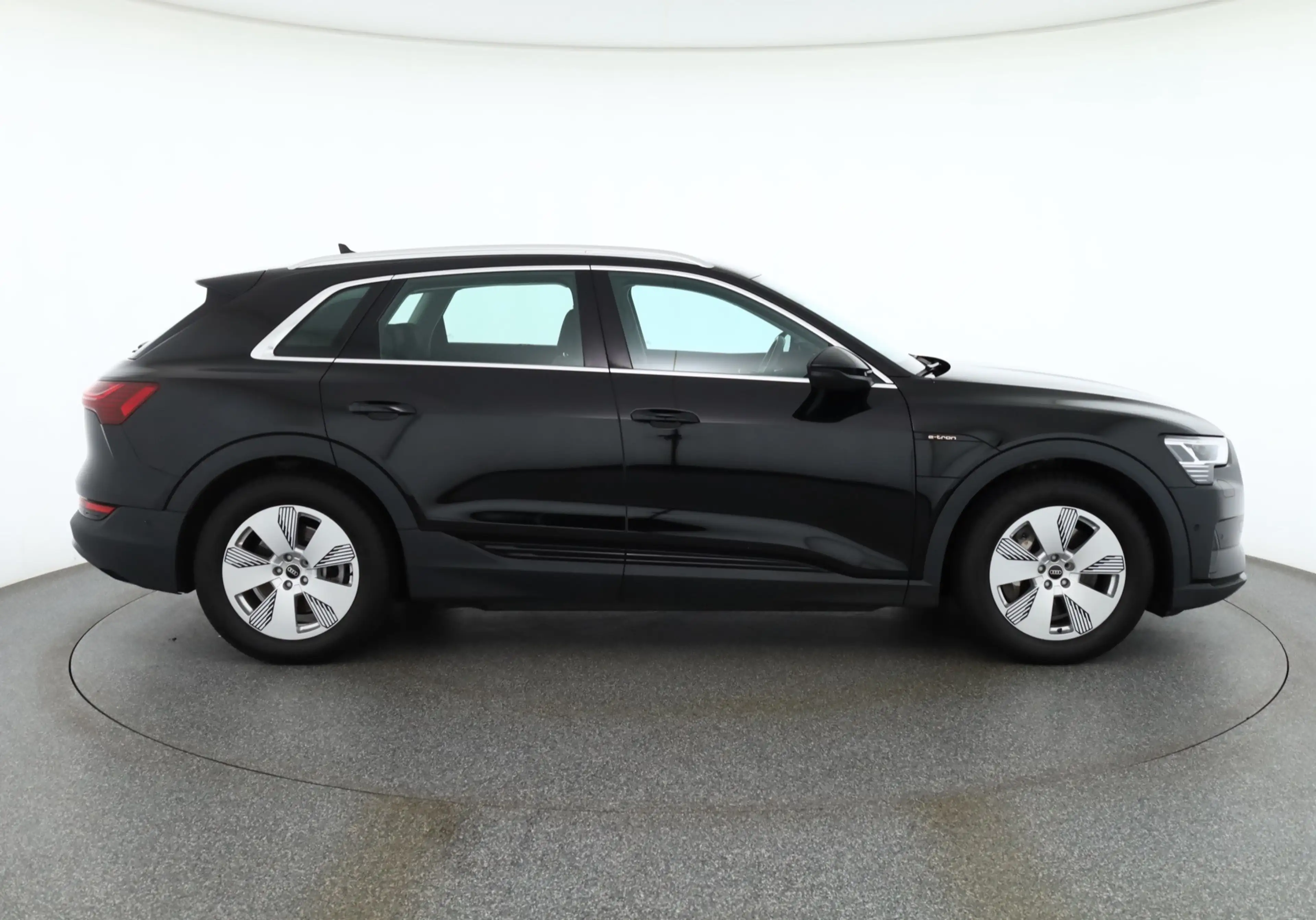 Audi e-tron 50 quattro LED Navi Standheizung DAB 1.Hd — photo 6