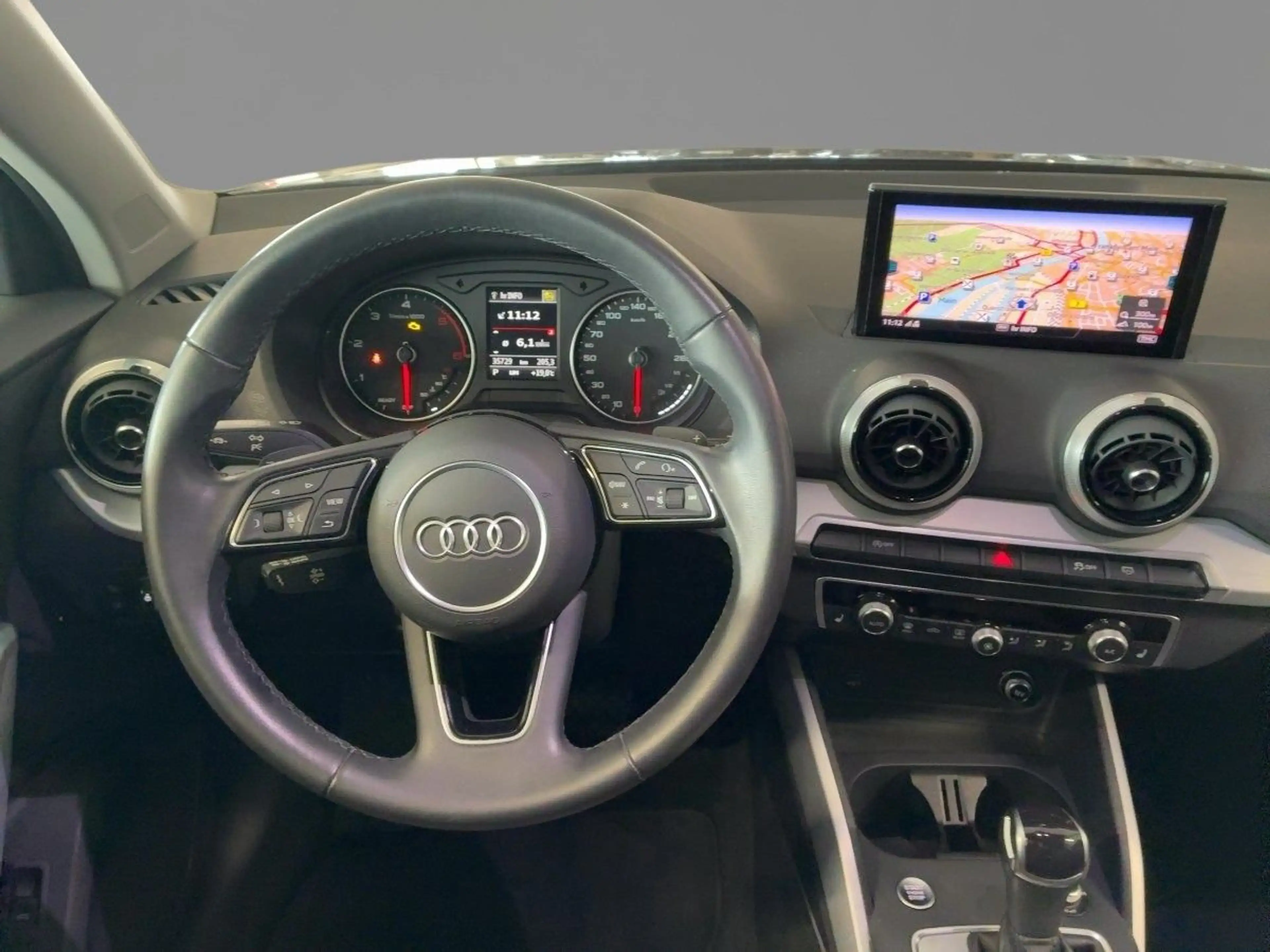 Audi Q2 30 TDI S tronic advanced DAB PDC MatrixLED Sp — photo 10