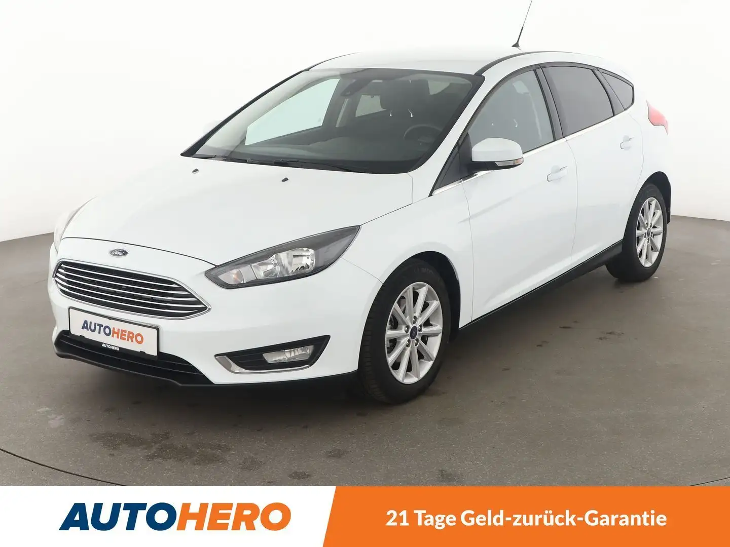 Ford Focus 1.6 Ti-VCT Titanium Aut.*TEMPO*PDC*SHZ*KLIMA* Weiß - 1