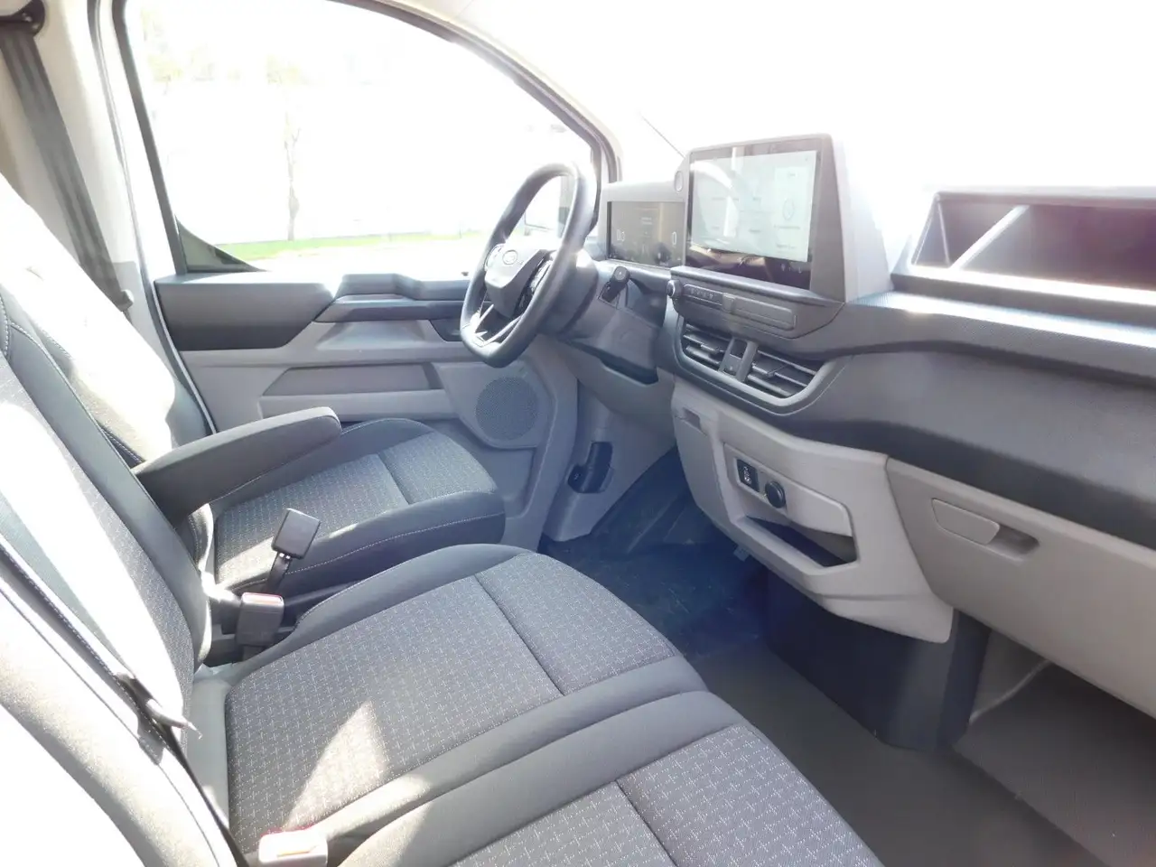 Ford Transit Custom Kombi 320 L2 Trend Autom. 5J.Gara 15