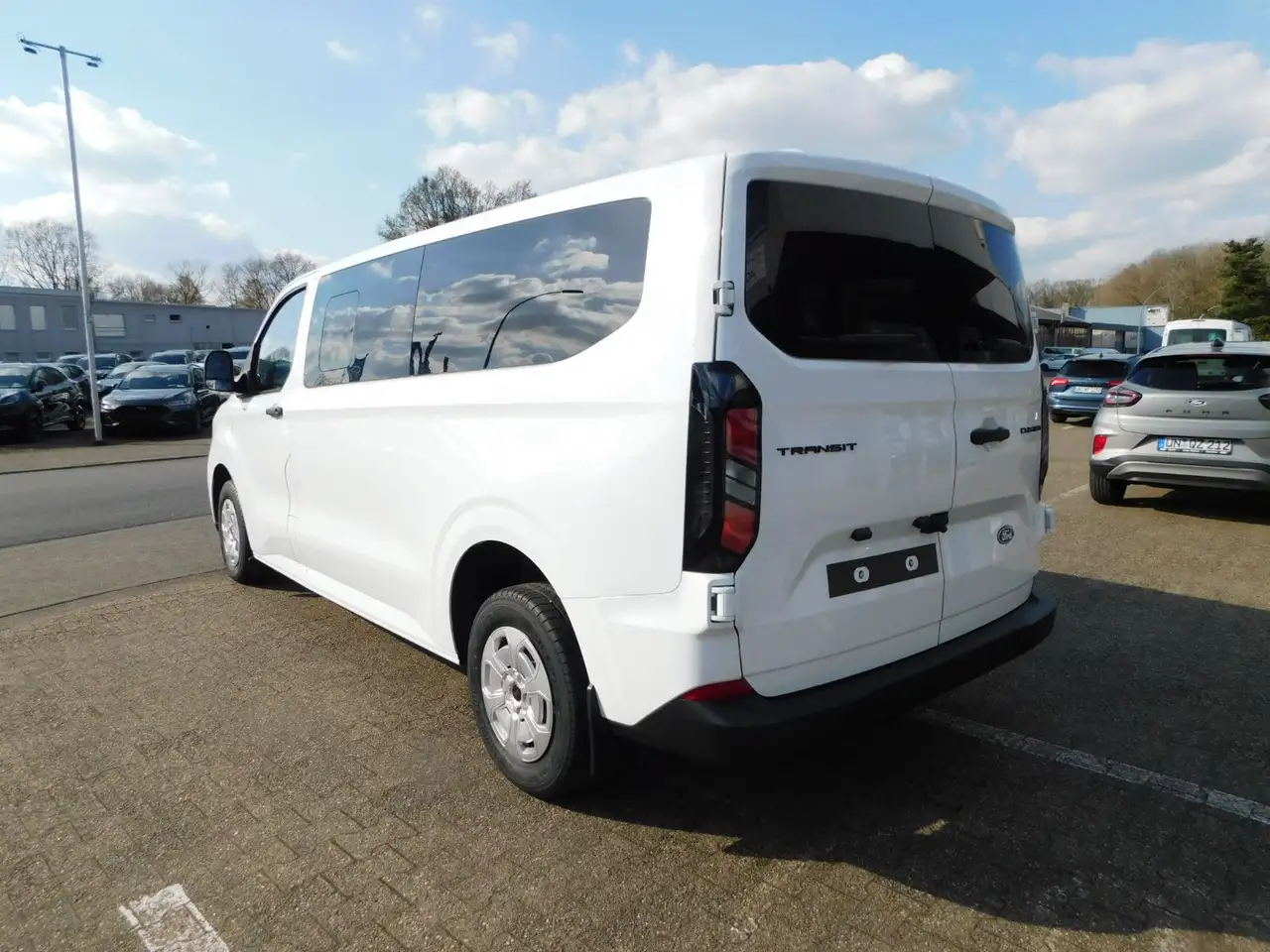 Ford Transit Custom Kombi 320 L2 Trend Autom. 5J.Gara 7
