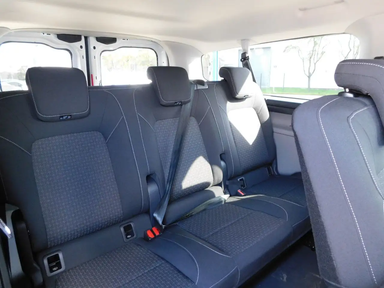 Ford Transit Custom Kombi 320 L2 Trend Autom. 5J.Gara 12